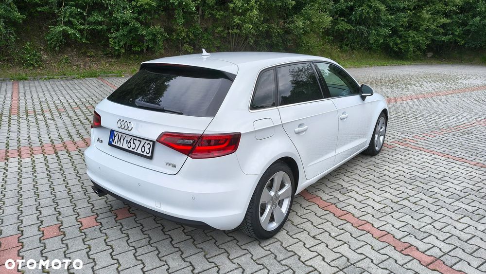 Audi A3 Sportback - 5