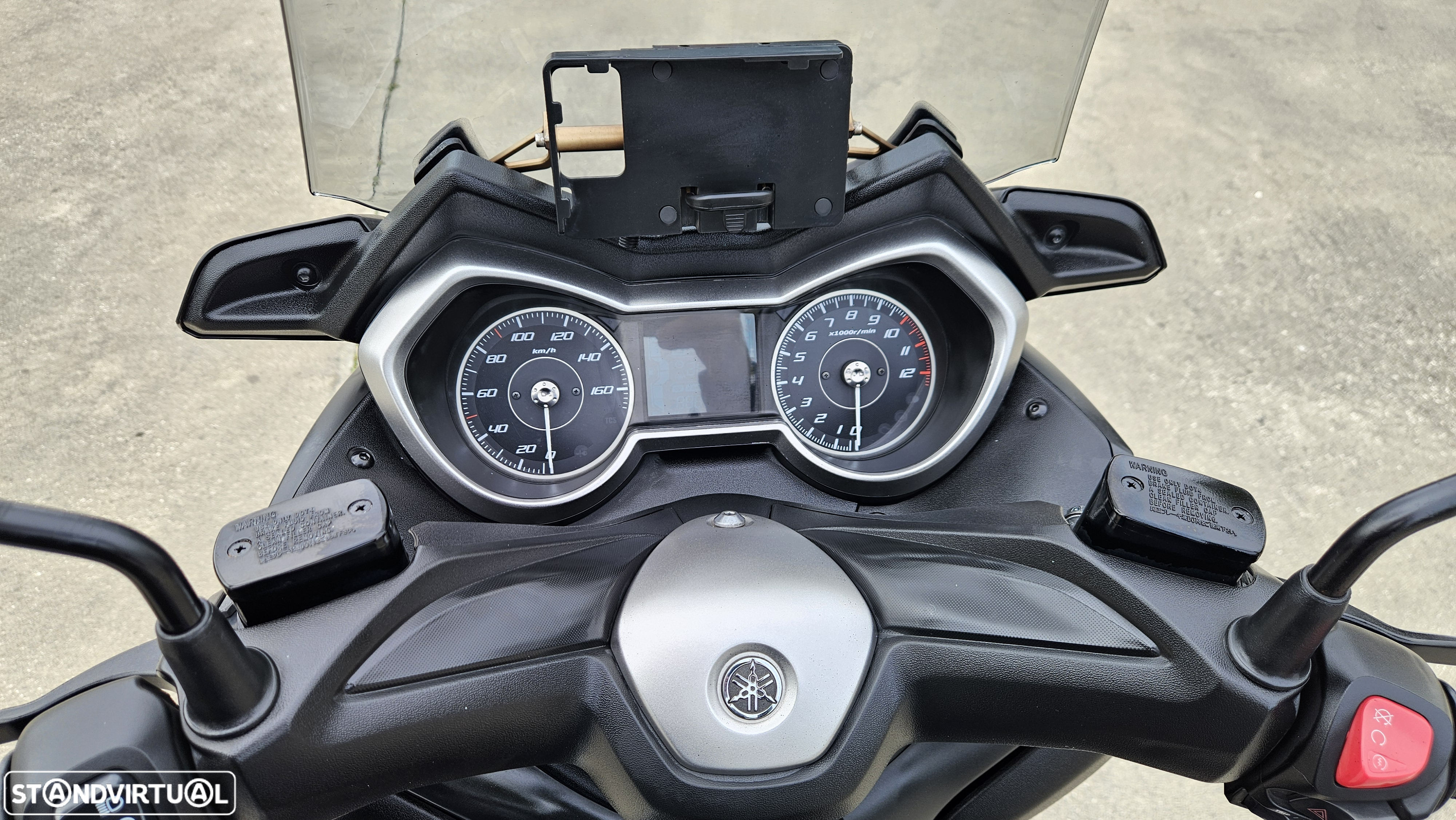Yamaha X-Max - 13