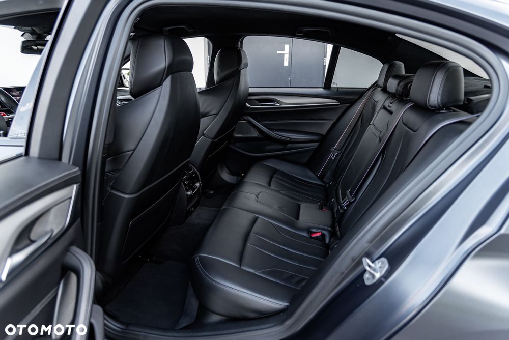 BMW M5 Standard - 21