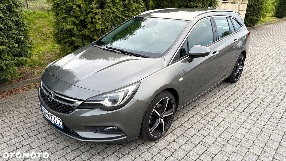Opel Astra 1.6 CDTI Dynamic - 2