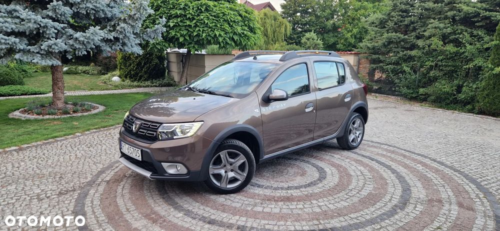 Dacia Sandero 0.9 TCe SL Celebration - 1