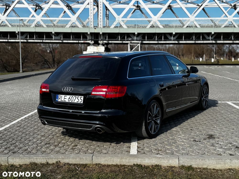 Audi A6 Avant - 16