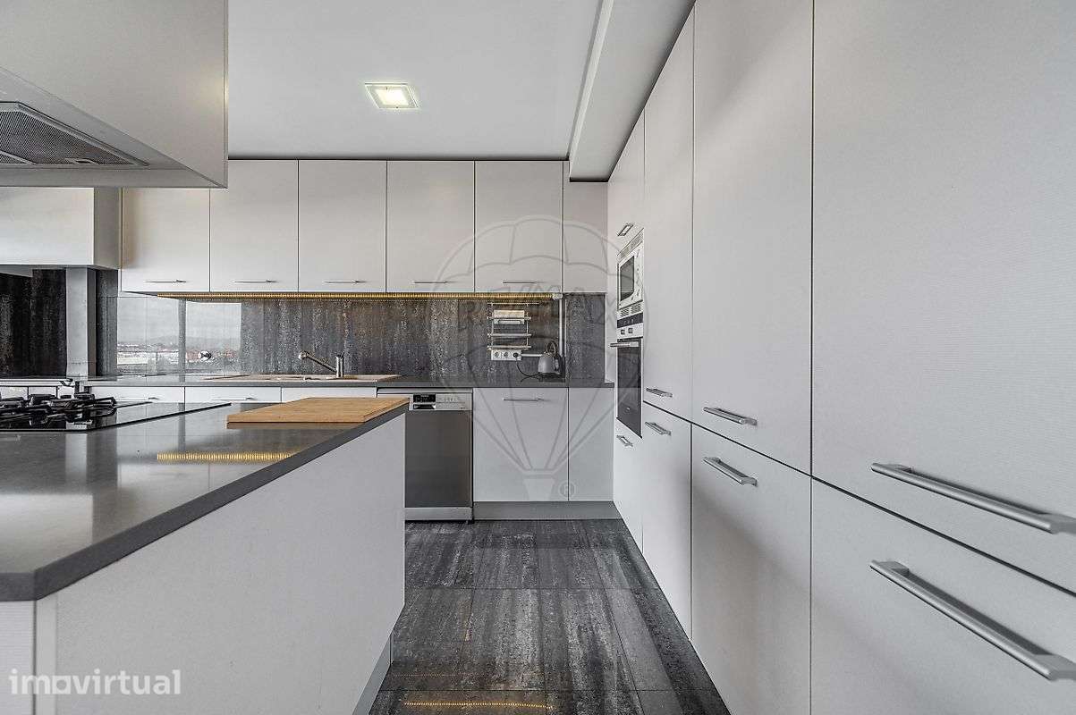 Apartamento T4 para venda - Grande imagem: 3/37