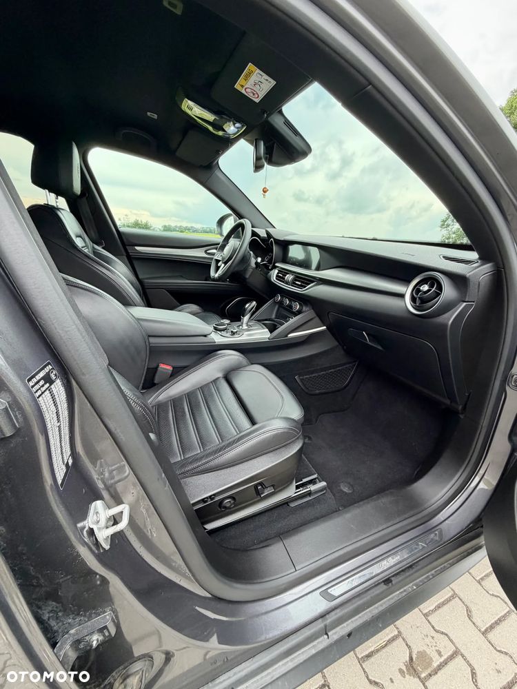 Alfa Romeo Stelvio 2.0 Turbo Executive Q4 - 19