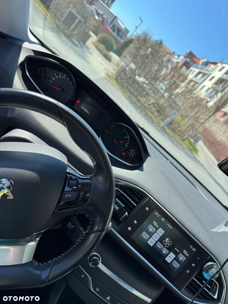 Peugeot 308 BlueHDi 120 Stop & Start Allure - 11