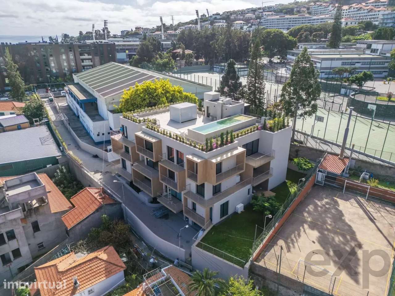 Apartamento T3 com Piscina e Vista Baia do Funchal - Grande imagem: 4/34