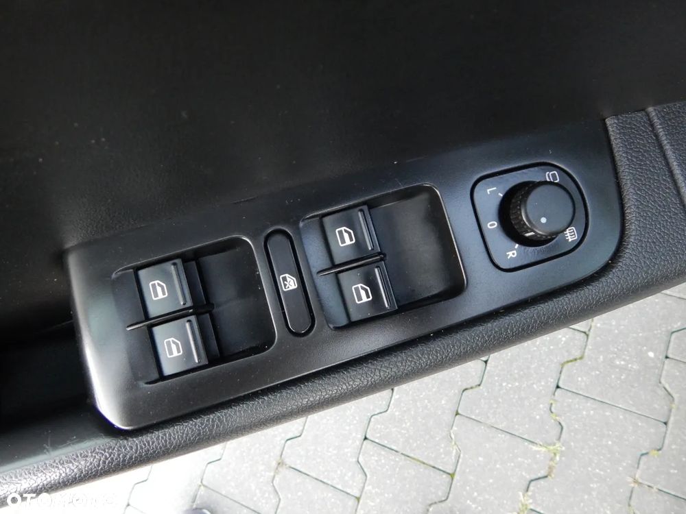 Skoda Superb 2.0 TDI Ambition DSG - 14