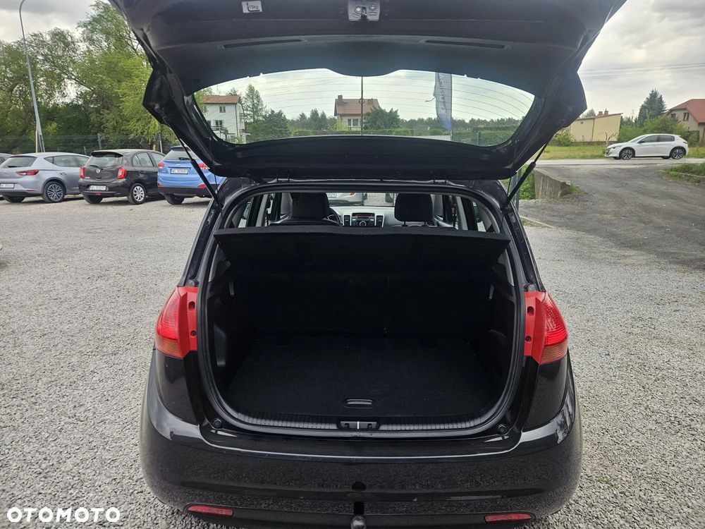 Kia Venga 1.4 CVVT ISG Vision - 30