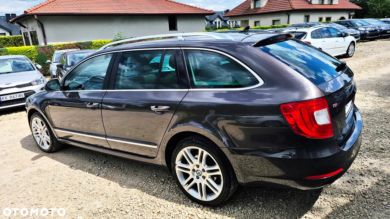 Skoda Superb 2.0 TSI Business DSG - 20