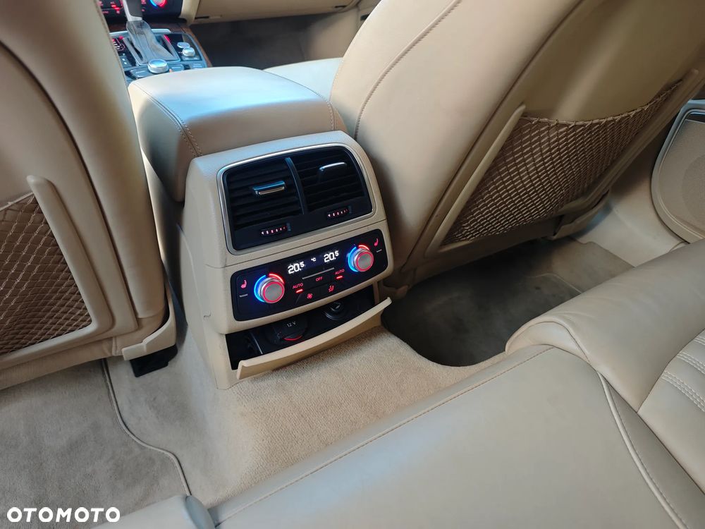 Audi A6 Avant 3.0 TDI DPF quattro S tronic - 34