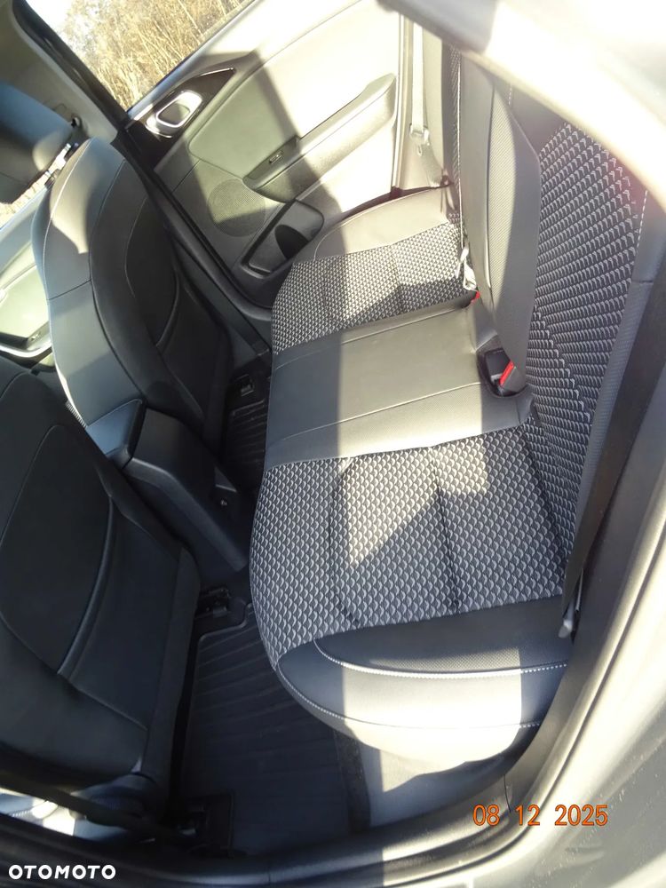 Kia Ceed 1.5 T-GDI Business Line DCT - 22