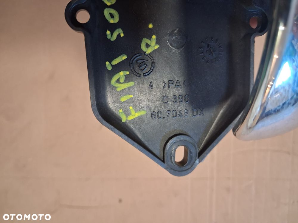 Klamka prawa FIAT 500 chrom  607048dx  OE - 2