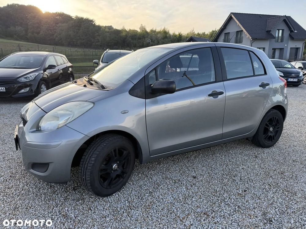 Toyota Yaris 1.0 VVT-i Cool - 10