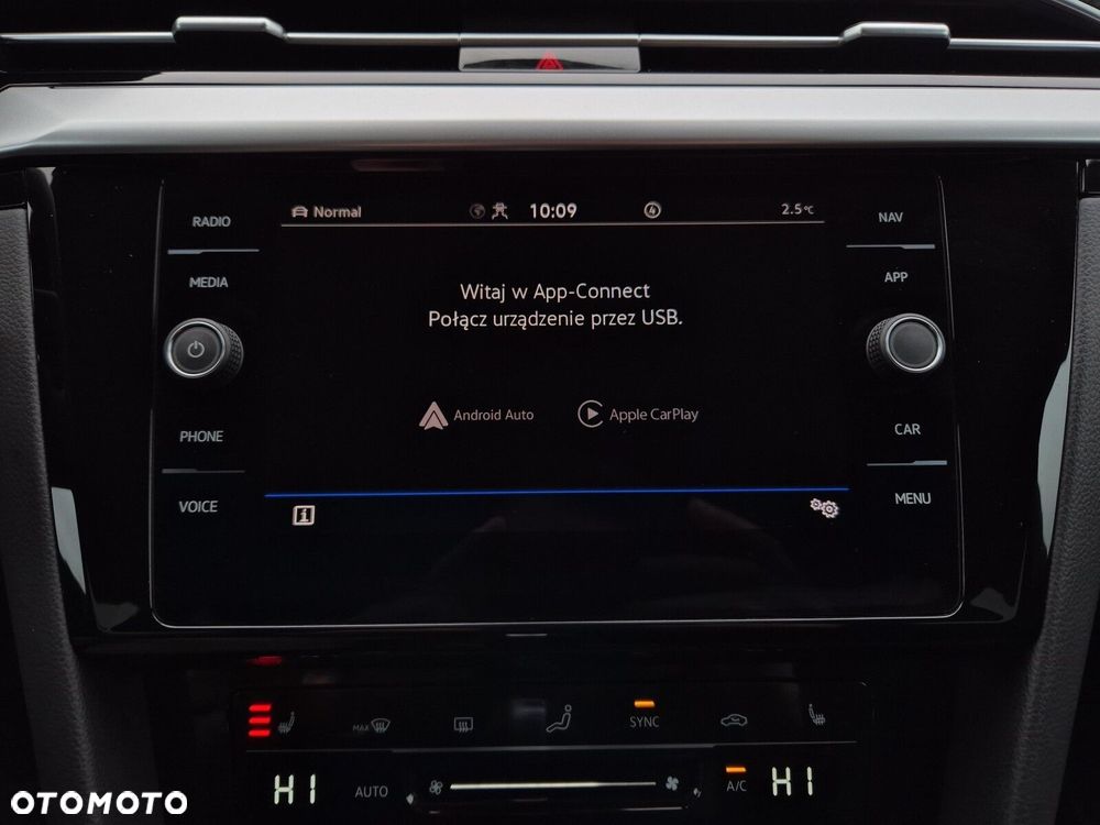 Volkswagen Arteon 2.0 TSI R-Line DSG - 25