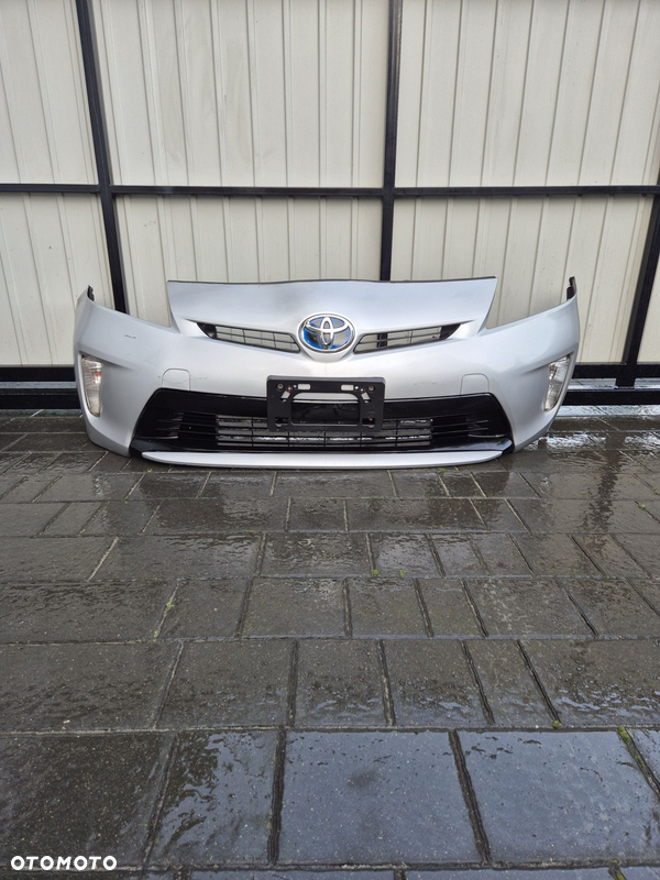Zderzak przód przedni Toyota Prius III rok 14 kod lak 1F7 kompletny