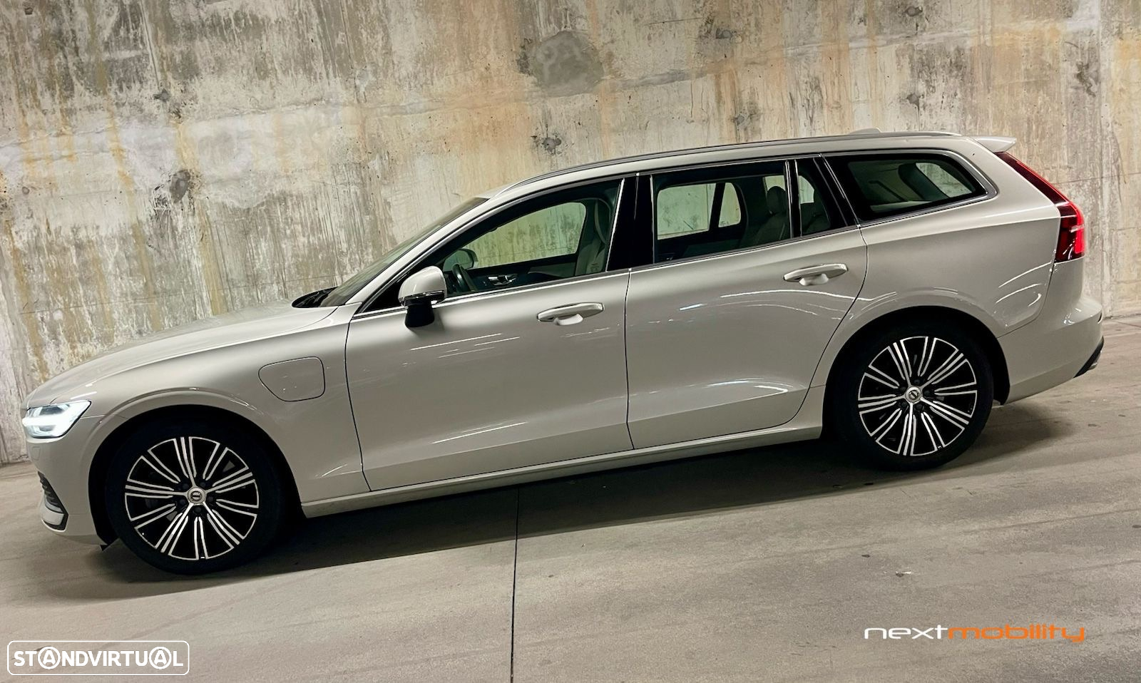 Volvo V60 2.0 T8 AWD TE Inscription - 8