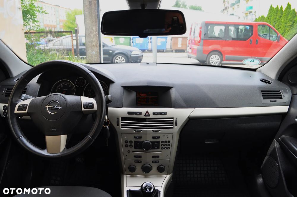 Opel Astra 1.6 Edition Sport - 12