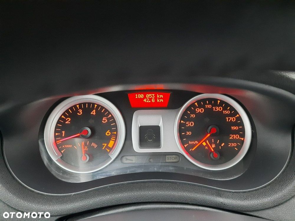 Renault Clio - 11