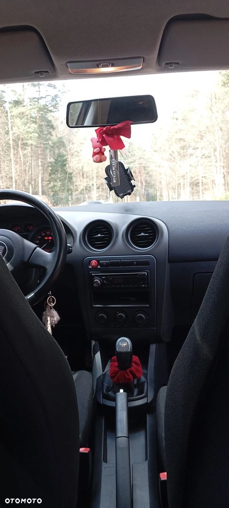 Seat Ibiza 1.4 16V Reference - 17