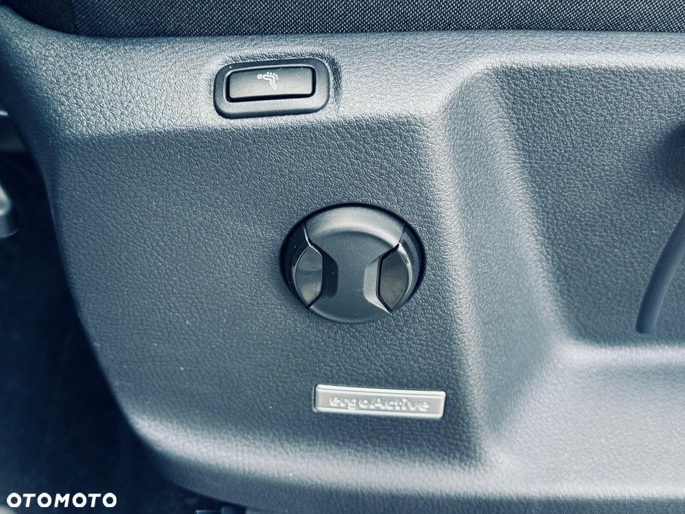 Volkswagen Touran - 18