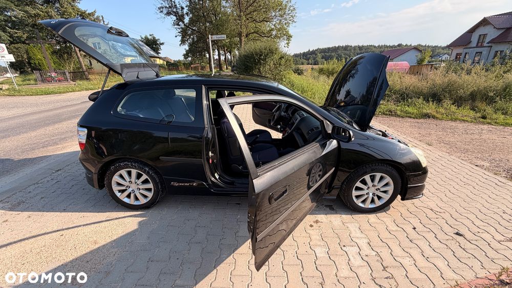 Honda Civic 1.4i S - 4