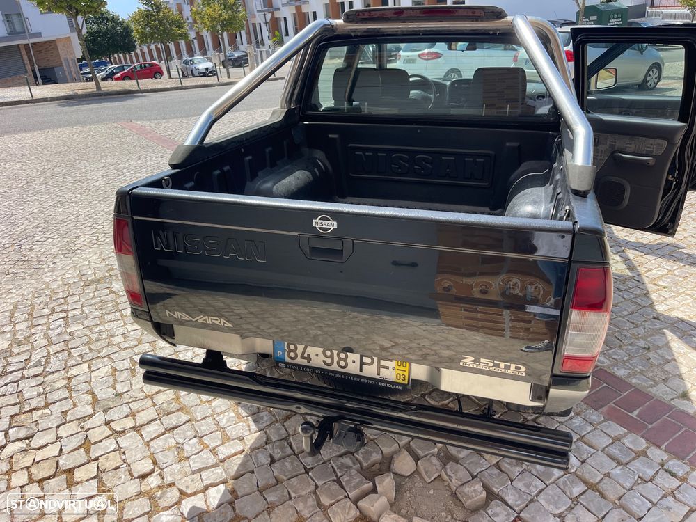 Nissan Pick Up 2.5 TD CD Navara ABS - 6