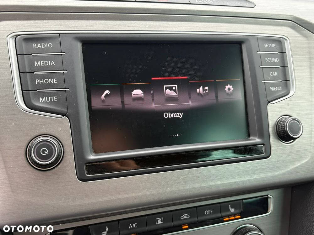 Volkswagen Passat Variant 1.6 TDI SCR BlueMotion Trendline - 30