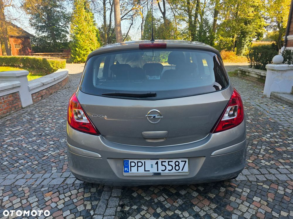 Opel Corsa 1.2 16V Enjoy - 10