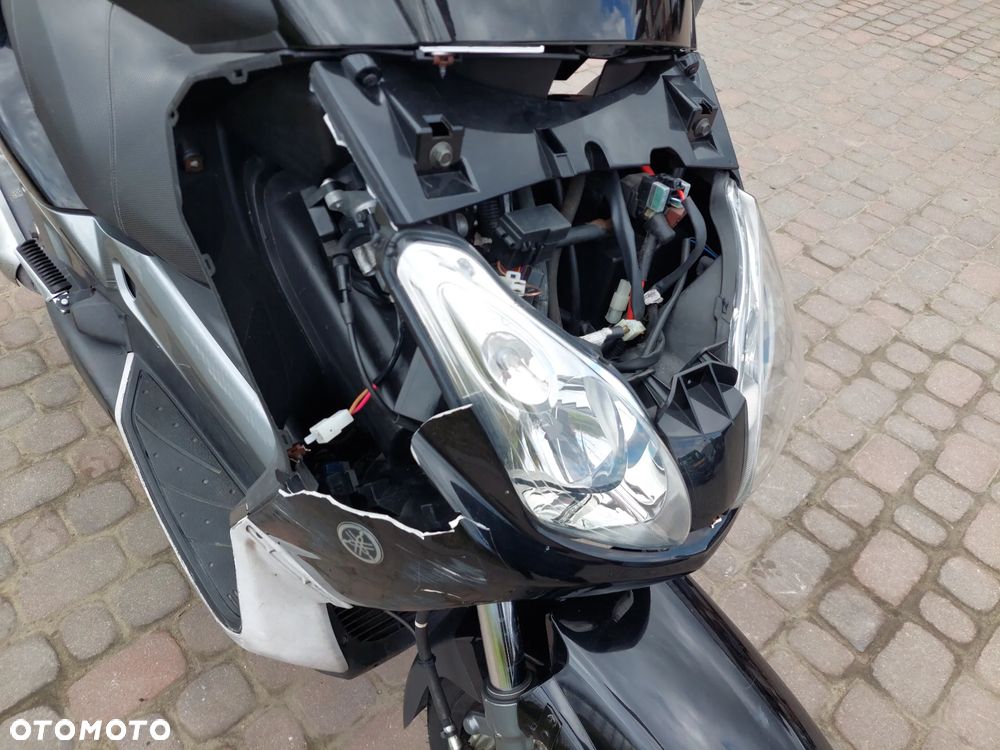 Yamaha X-max - 7