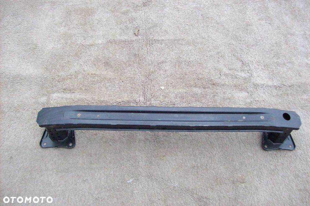 BELKA TYLNEGO ZDERZAKA TOYOTA COROLLA CROSS ROK 22/24 - 1