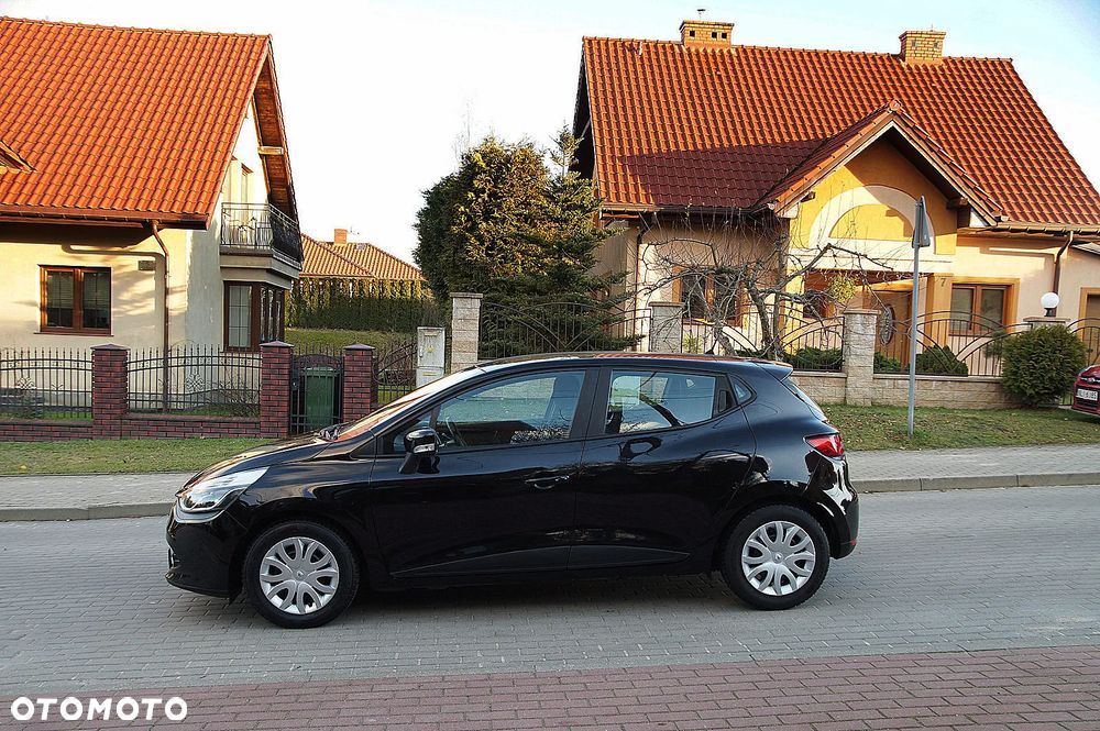 Renault Clio 1.2 16V 75 Experience - 5