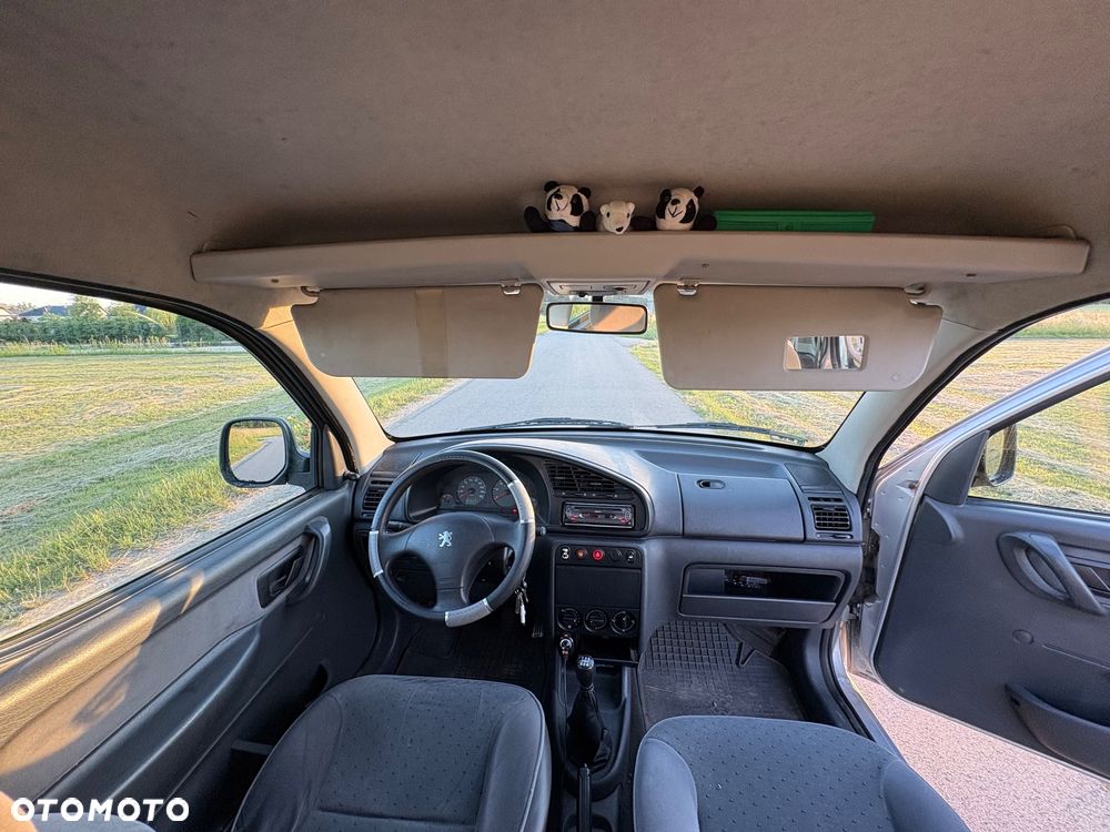 Peugeot Partner Combi 1.4 - 14