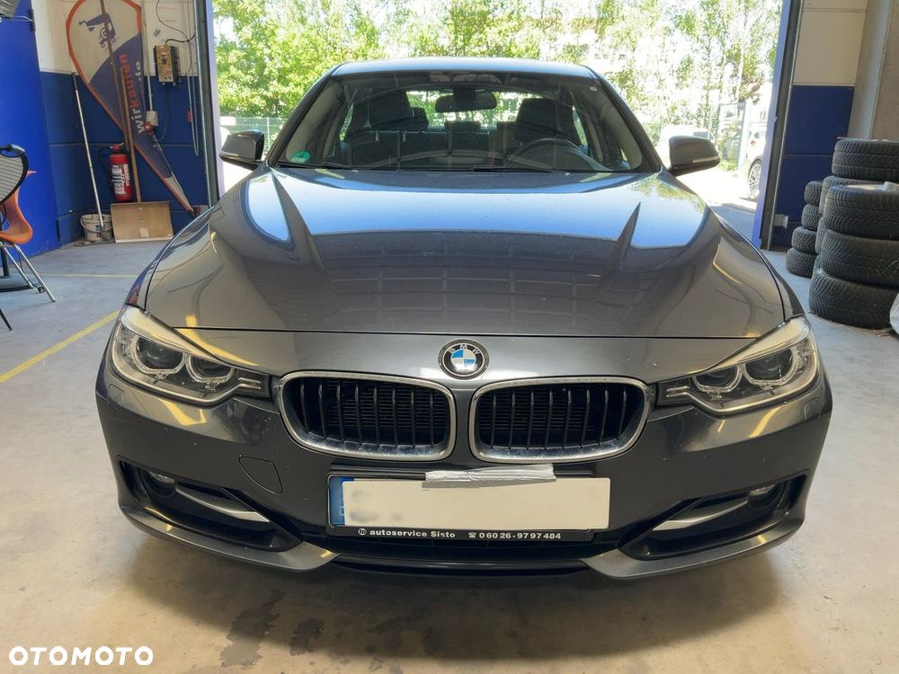BMW Seria 3 316i Sport Line - 1