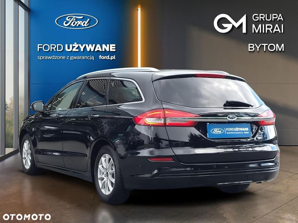 Ford Mondeo 2.0 Hybrid Titanium - 4