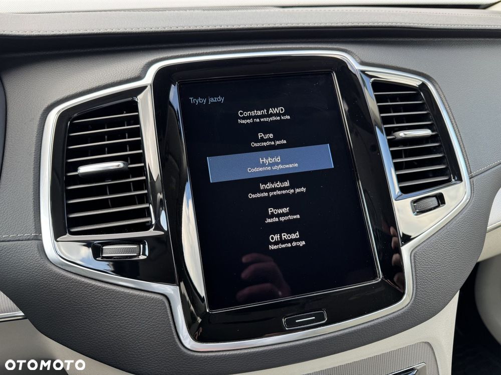 Volvo XC 90 - 23