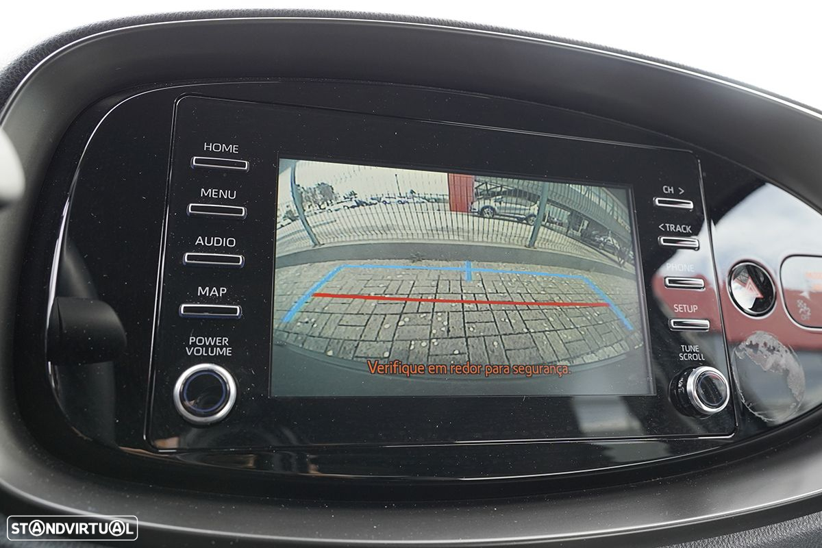 Toyota Aygo 1.0 X-Play - 9