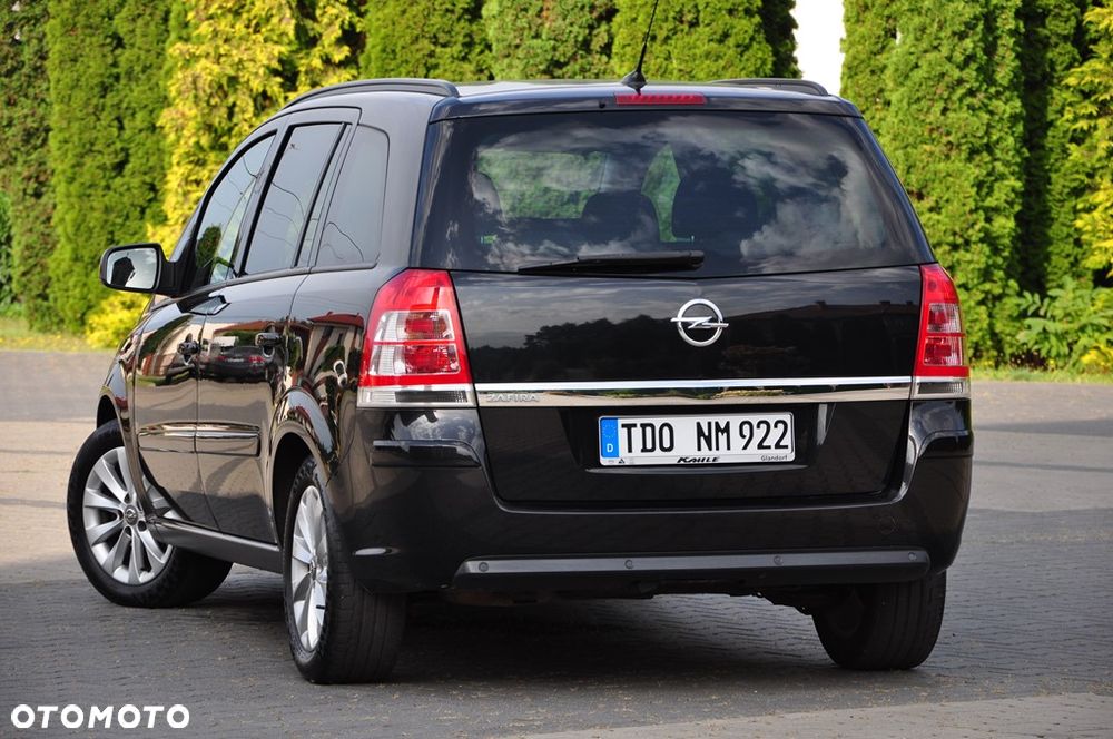 Opel Zafira 1.8 Cosmo - 21