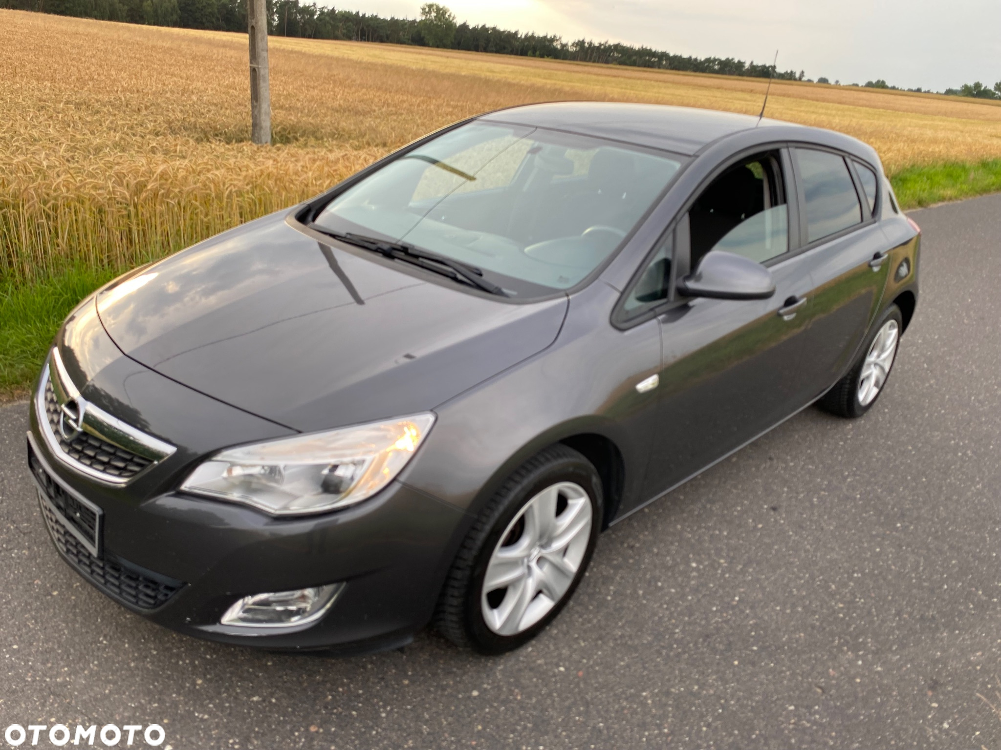 Opel Astra IV 1.4 Cosmo - 9