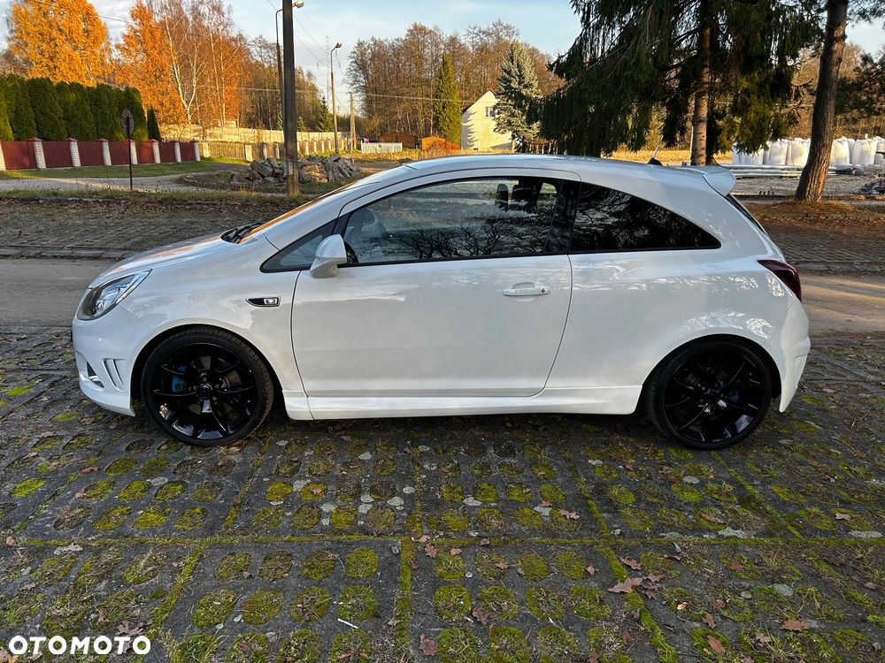 Opel Corsa 1.6 Turbo OPC - 4
