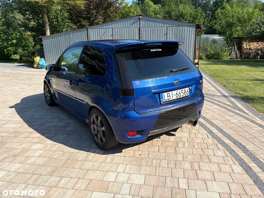 Ford Fiesta 2.0 ST - 5