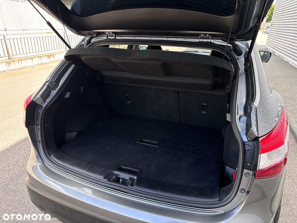 Nissan Qashqai 1.2 DIG-T Tekna EU6 - 19