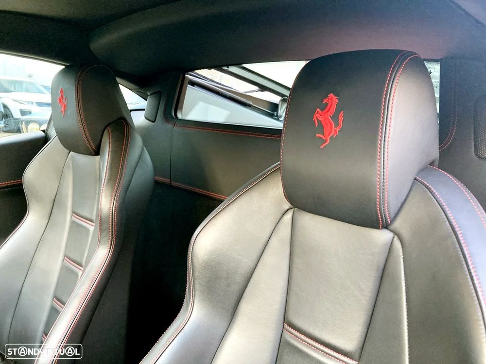 Ferrari 458 Italia - 11