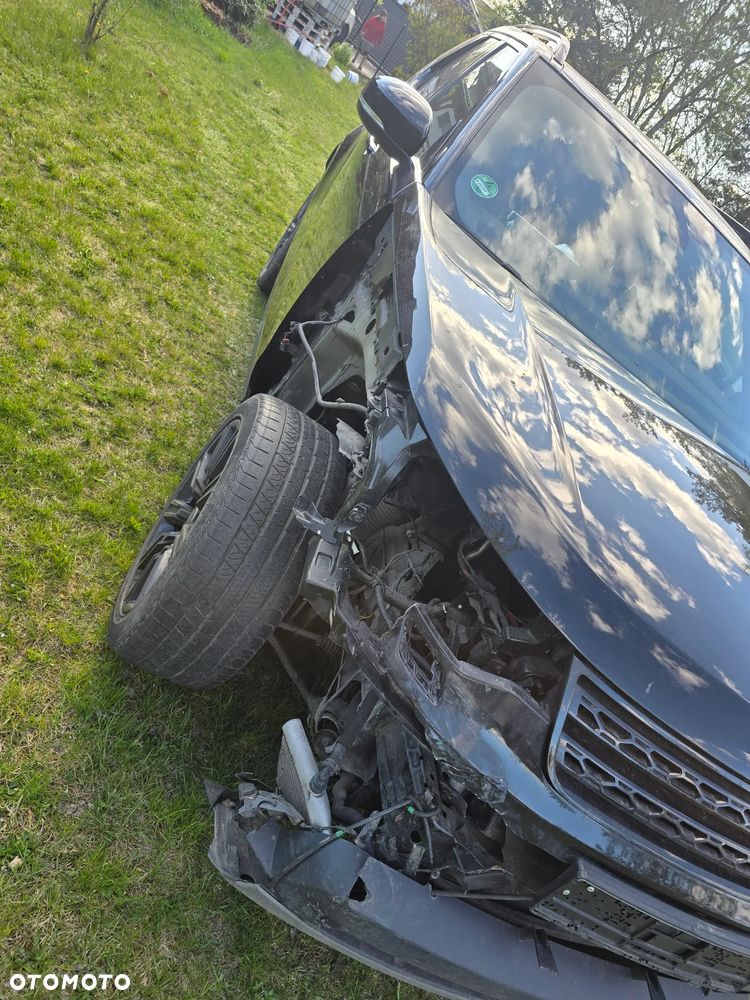 Land Rover Discovery - 3