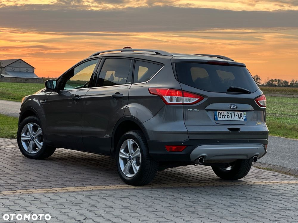 Ford Kuga 2.0 TDCi FWD Titanium - 14