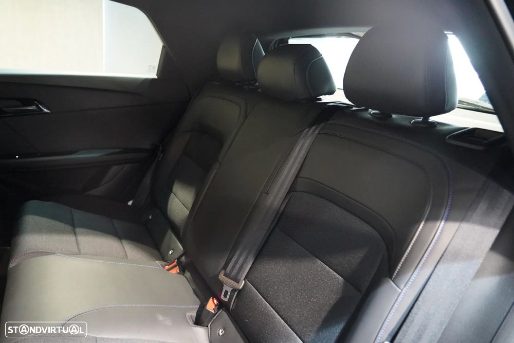 MG MG4 64 kWh Luxury - 30