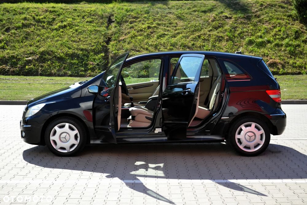 Mercedes-Benz Klasa B 180 CDI - 27