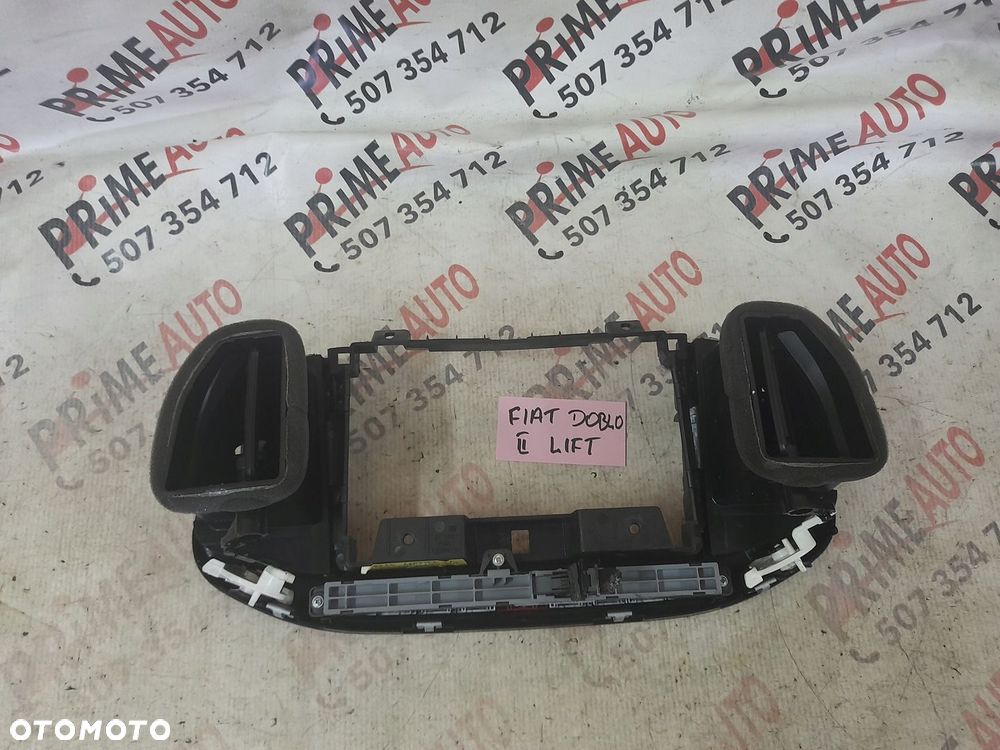 FIAT DOBLO II LIFT 15 -19 r. ramka radia panel światła awaryjne * - 2