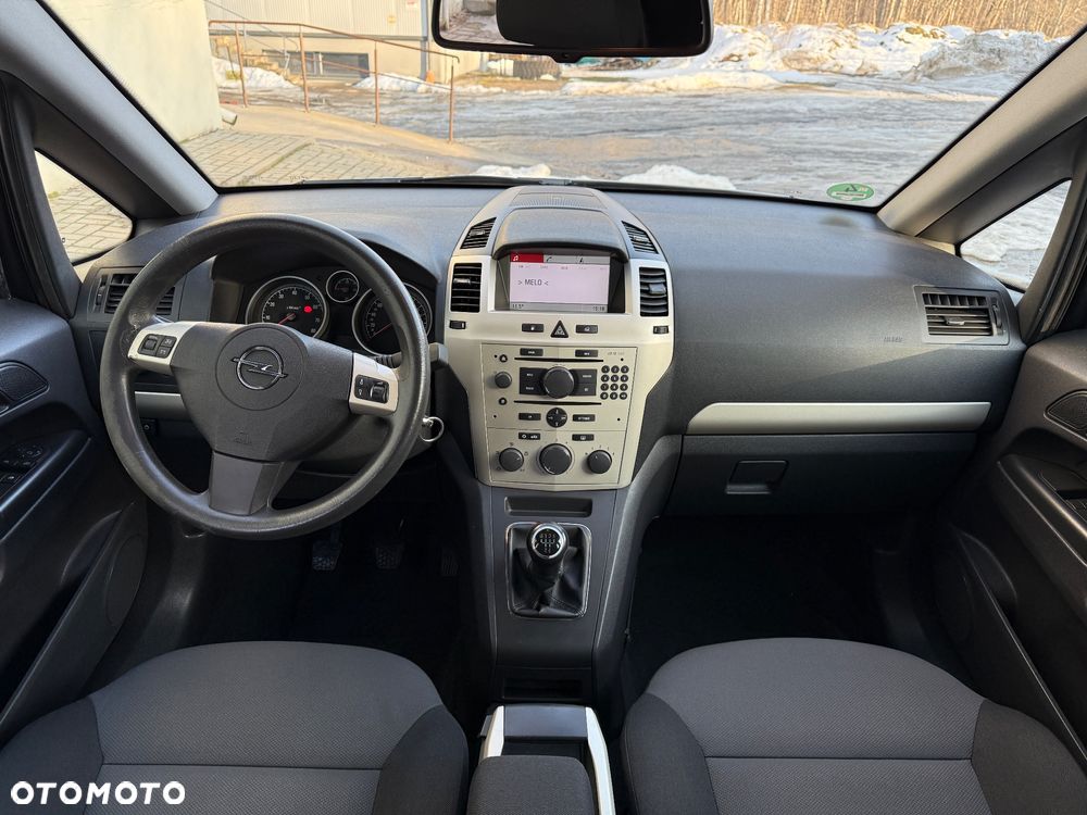 Opel Zafira 1.6 16V Comfort - 18
