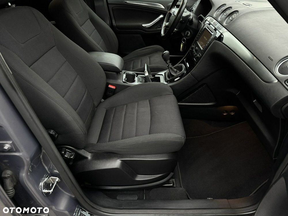 Ford S-Max 2.0 TDCi DPF Titanium - 17