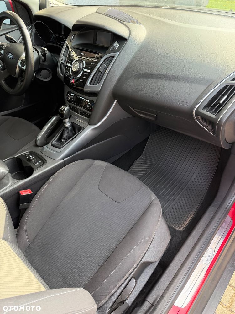 Ford Focus 1.6 EcoBoost Start-Stopp-System Titanium - 25